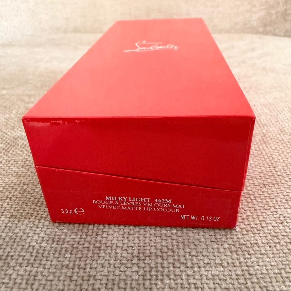 Christian Louboutin Matte Lipstick Pendant with Ribbon - Shade Milky Light 342M - Picture 11 of 16